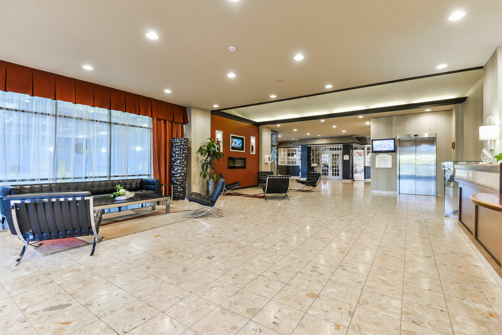 Hotel Doubletree By Hilton Kitchener Exterior foto
